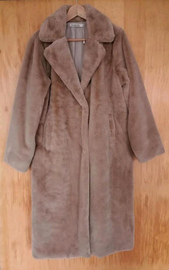 Beige pelsen jas - maat M/L, Kleding | Dames, Jassen | Winter, Maat 38/40 (M), Beige, Ophalen of Verzenden