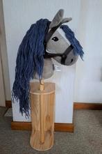 Stokpaard/hobbyhorse met accessoires, Hobby en Vrije tijd, Ophalen, Zo goed als nieuw, Accessoires
