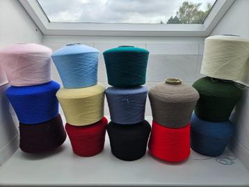 Garen acryl, verschillende kleuren