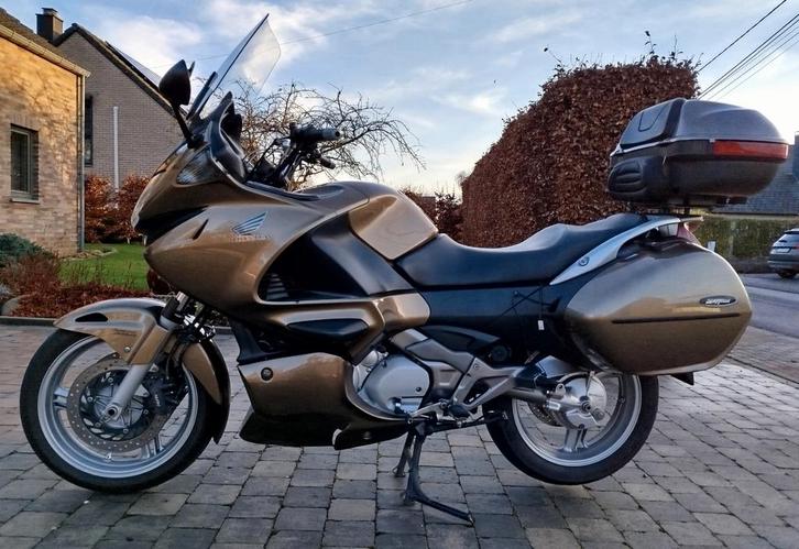 Honda Deauville 700, Motoren, Motoren | Honda, Particulier