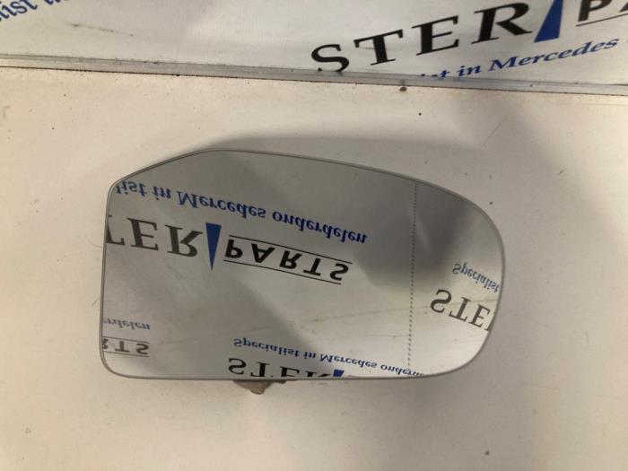 Glace rétroviseur droit d'un Mercedes B-Klasse, Autos : Pièces & Accessoires, Rétroviseurs, Mercedes-Benz, Utilisé, 3 mois de garantie