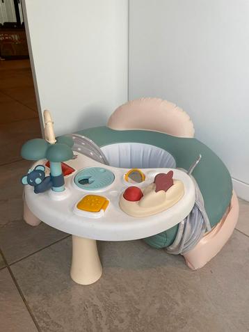Smoby speeltafel met zitkussen beschikbaar voor biedingen