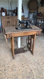 Oud naaimachine te koop, Ophalen