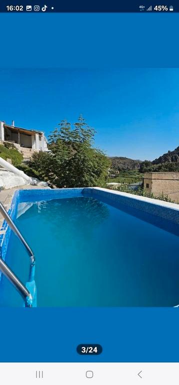 Villa Élégante avec Piscine et vue fantastique sur rivière.