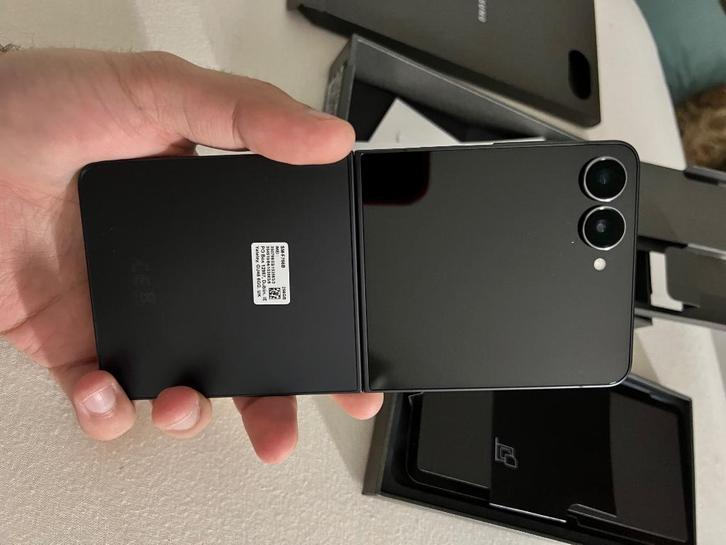 Samsung Galaxy Z Flip 7 256gb Jet Black, Telecommunicatie, Mobiele telefoons | Samsung, Galaxy Z Flip, 256 GB, Zwart, Ophalen of Verzenden