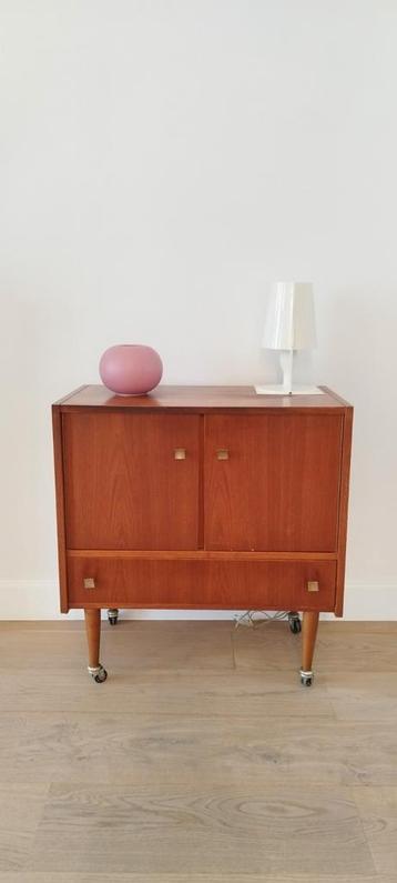 Vintage retro ladekast lowboard sideboard commode beschikbaar voor biedingen