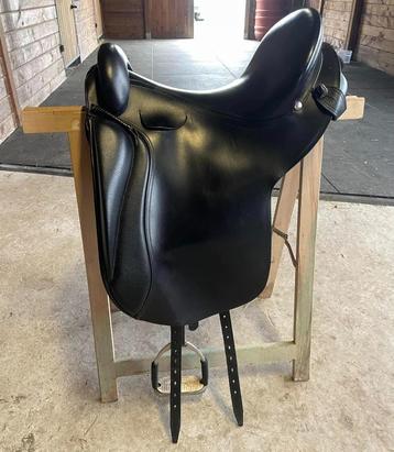 Selle dressage zaldi New Trades noire 17,5  beschikbaar voor biedingen