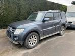 Mitsubishi Pajero 3.2DI 2007 Automaat 7-PL 276000km 6950€, Auto's, Mitsubishi, Automaat, 241 g/km, Zwart, Blauw