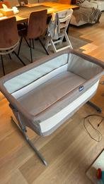 Chicco Essential Next2Me Co-Sleeper - Stone, Kinderen en Baby's, Ophalen, Wieg