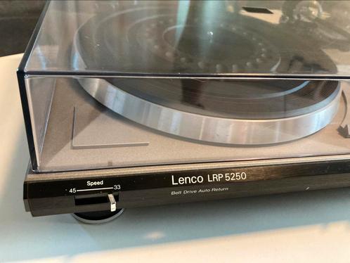 LENCO VINTAGE DRAAITAFEL + SHURE - UITSTEKENDE STAAT, Audio, Tv en Foto, Platenspelers, Ophalen