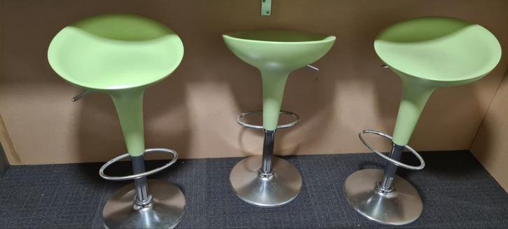 Tabouret de bar Bombo de Magis, Maison & Meubles, Tabourets de bar, Synthétique, Réglable en hauteur, Pivotant, Enlèvement