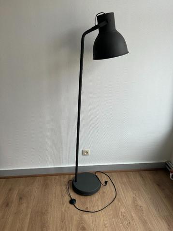Lampe salon Hektar Ikea, Enlèvement, Comme neuf, 75 cm ou plus