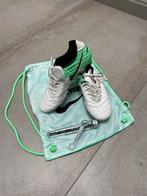 Nike Tiempo Legend VI SG, Sport en Fitness, Voetbal, Ophalen, Zo goed als nieuw, Schoenen