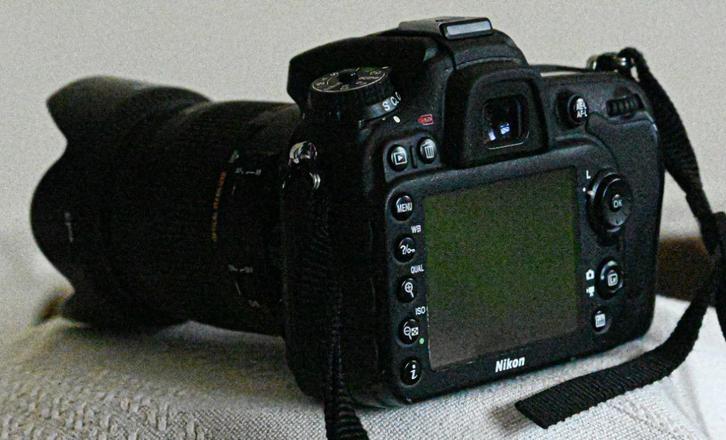 fotocamera, Audio, Tv en Foto, Fotocamera's Digitaal, Zo goed als nieuw, Spiegelreflex, Nikon, 4 t/m 7 keer, Ophalen