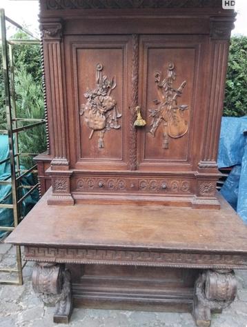 Ameublement Buffet Charles X. Pièce unique. beschikbaar voor biedingen