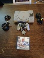 PlayStation 1 + fifa 99 avec tout les câbles nécessaires, Enlèvement ou Envoi, Comme neuf, Avec 1 manette, Avec jeux