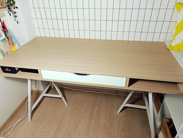 2 bureaus, Huis en Inrichting, Overige Huis en Inrichting, Zo goed als nieuw, Ophalen