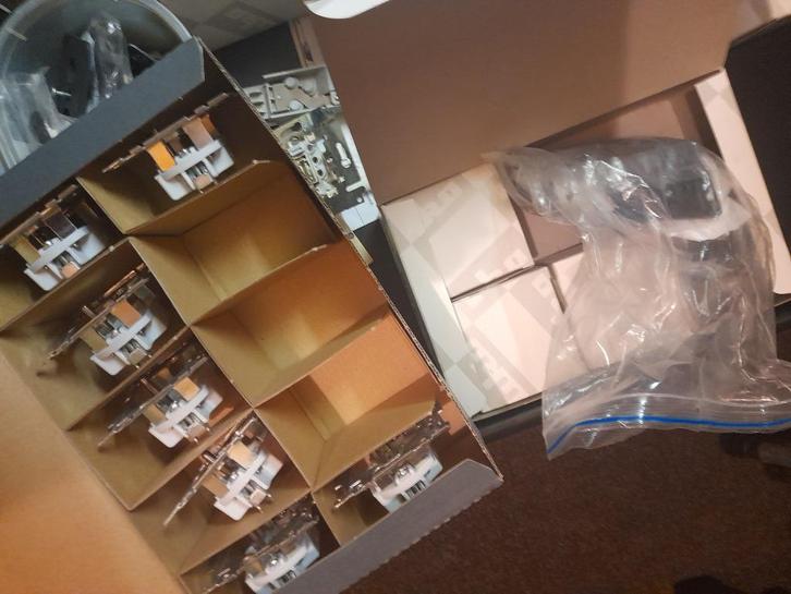 elektriciteit schakelaars zekeringen enz, Doe-het-zelf en Bouw, Elektriciteit en Kabels, Nieuw, Overige typen, Ophalen