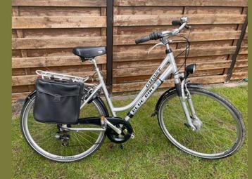 Damesfiets beschikbaar voor biedingen