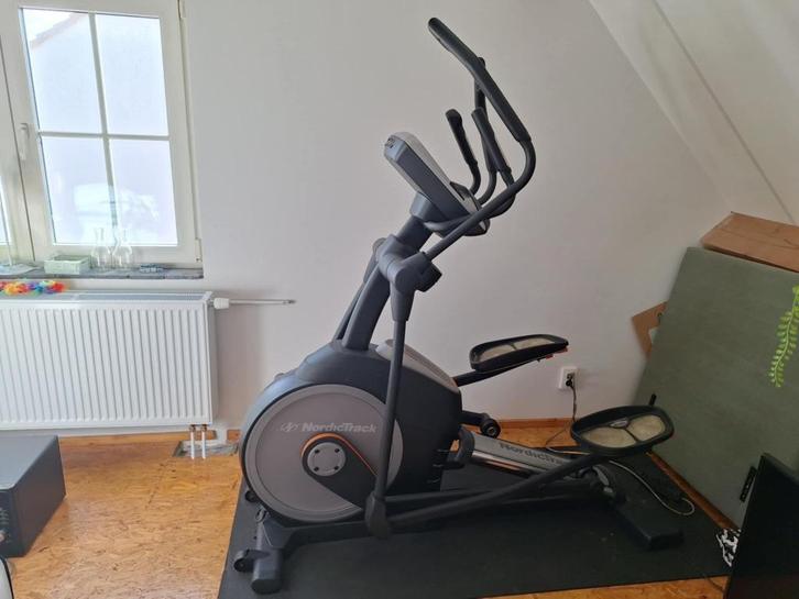 Crosstrainer Nordic track, Sport en Fitness, Fitnessapparatuur, Zo goed als nieuw, Crosstrainer, Armen, Benen, Buik, Metaal, Ophalen