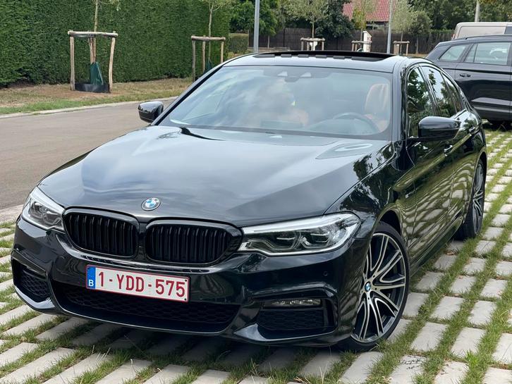 BMW 520D ful als nieuw, Auto's, BMW, Bedrijf, 5 Reeks, Diesel, Euro 6, Berline, 5 deurs, Automaat, Zwart, Grijs, Ophalen