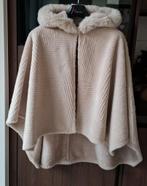 Très beau poncho/cape chaud couleur crème, comme neuf, Lola & Liza, Enlèvement ou Envoi, Comme neuf