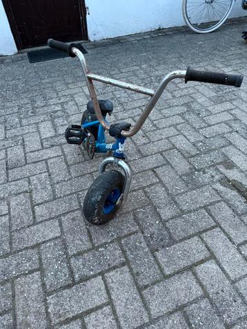 Mini BMW blauw – gebruikt beschikbaar voor biedingen