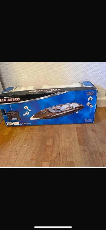 elektrische boot beschikbaar voor biedingen