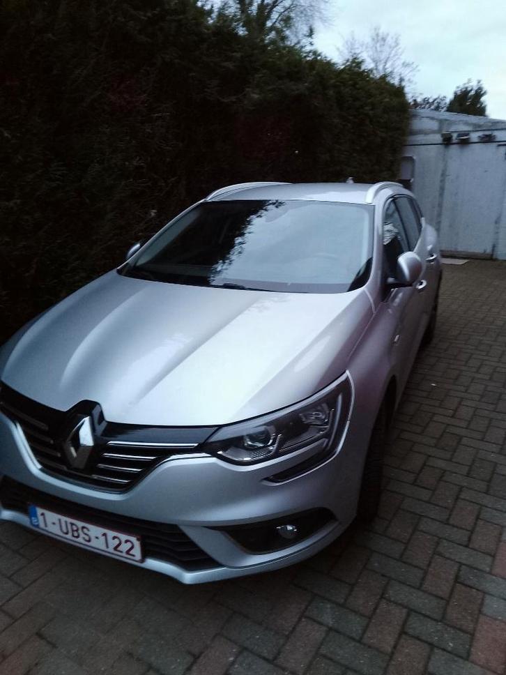 Renault Megane Essence 1.2 130hp Euro 6 Version "Bose", Autos, Renault, Entreprise, Mégane, ABS, Caméra de recul, Airbags, Air conditionné