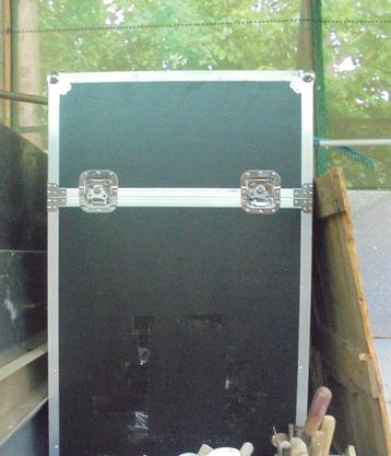 hondenbox, flightcase om te bouwen beschikbaar voor biedingen