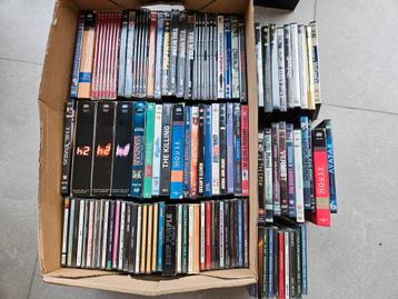 Lot dvd's en cd's beschikbaar voor biedingen
