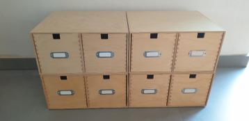 4 houten ladenbakken beschikbaar voor biedingen