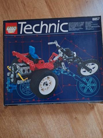 Lego technic 8857 (2 modellen) beschikbaar voor biedingen