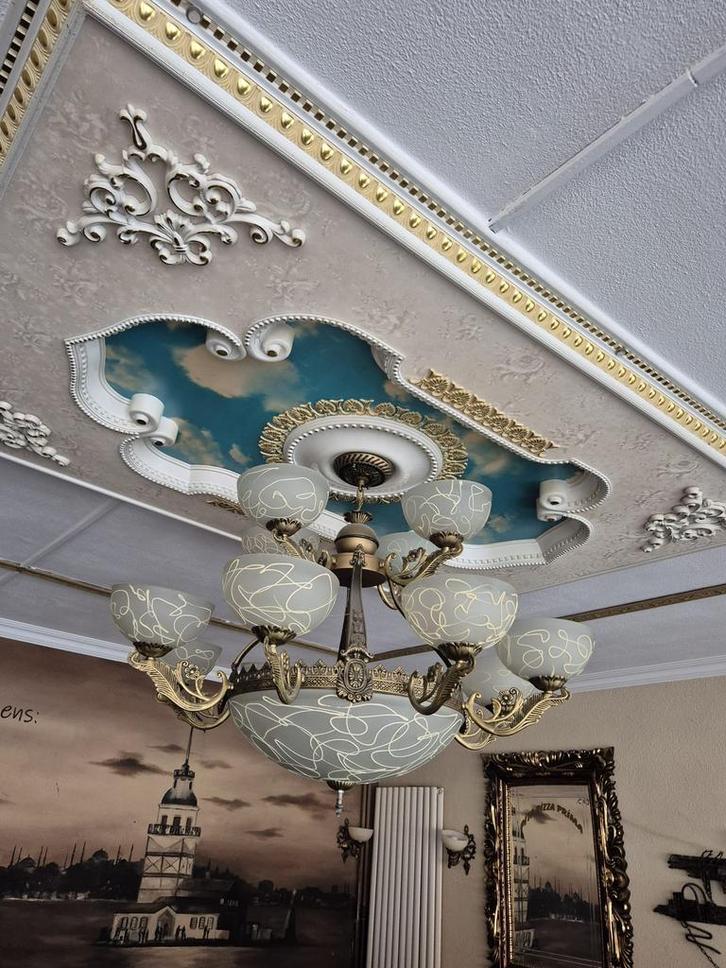 Mooie klassieke kroonluchter met 9 glazen bollen, Huis en Inrichting, Lampen | Kroonluchters, Glas, Ophalen