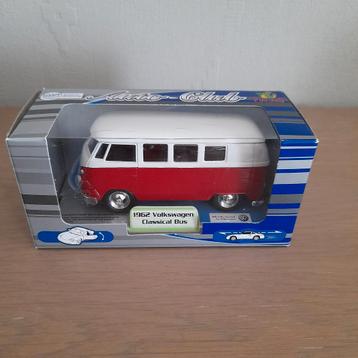 Volkswagen Classical Bus 1962  - modelauto.  beschikbaar voor biedingen