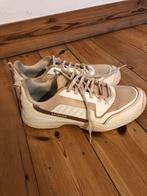 Chaussures de tennis 39, Chaussures