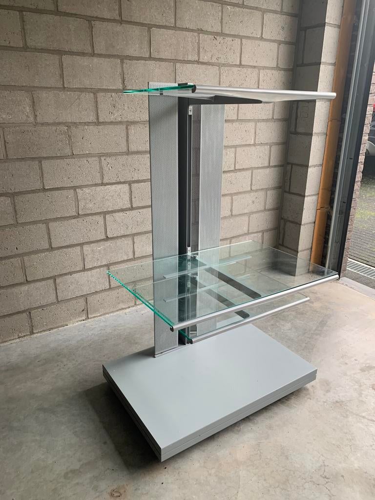 Multi-media rek, in grijs metaal, en verstelbaar&verrolbaar, Huis en Inrichting, Tafels | Bijzettafels, Zo goed als nieuw, Ophalen