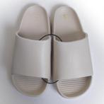 Heren slippers effen beige 43, Kleding | Heren, Schoenen, Slippers, Overige kleuren, Verzenden, Nieuw