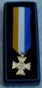 Medaille / Decoratie Miniatuur, AT, Officierskruis met Doos., Verzamelen, Overige soorten, Ophalen of Verzenden, Lintje, Medaille of Wings