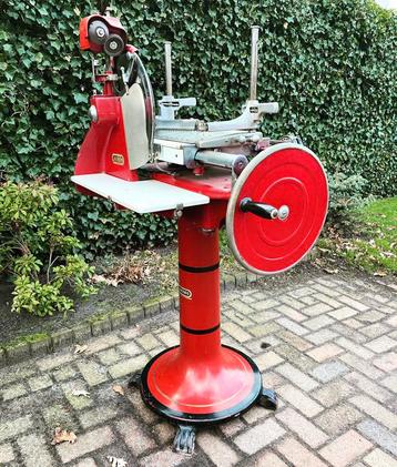 GEZOCHT OUDE BERKEL SNIJMACHINE VLEESSNIJMACHINE HANDWIEL 