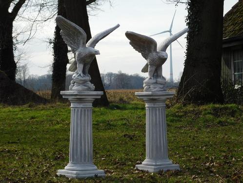 Set van 2 Adelaars op Sokkel - 130 cm - Steen, Tuin en Terras, Tuinbeelden, Nieuw, Steen, Ophalen of Verzenden