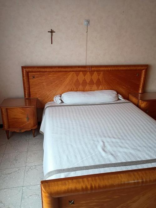 Vintage tweepersoonsbed, Antiek en Kunst, Antiek | Meubels | Bedden, Ophalen