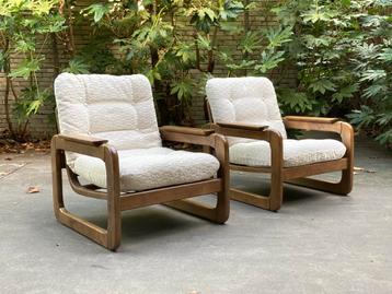Vintage midcentury modern easy chairs 70s geherstoffeerd beschikbaar voor biedingen