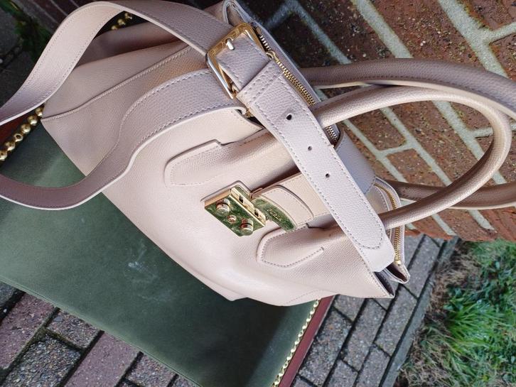 Handtas Furla, Handtassen en Accessoires, Tassen | Damestassen, Zo goed als nieuw, Handtas, Overige kleuren, Ophalen of Verzenden