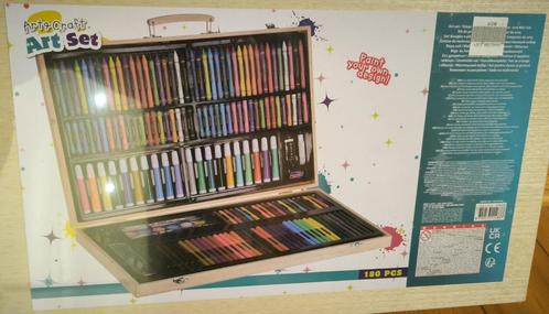 Kunstschilderset in houten koffer, 180-delig, Nieuw!, Hobby en Vrije tijd, Schilderen, Nieuw, Overige typen, Ophalen of Verzenden