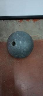 Granieten zware bol met gat, Ophalen