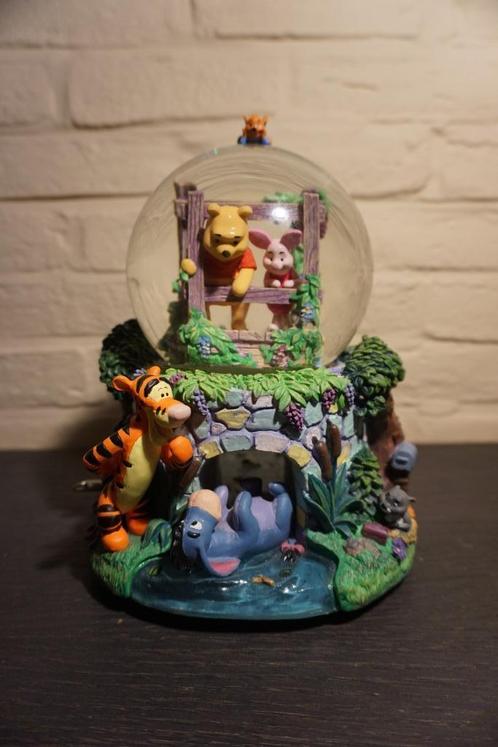 walt disney winnie the pooh sneeuwbol met muziek - 21,5 cm, Verzamelen, Disney, Winnie de Poeh of vrienden, Ophalen of Verzenden