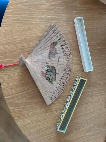 Fan uit de oudheid beschikbaar voor biedingen