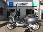 Vespa Primavera TOURING 50cc 45Km/h GRIGIO TRAVOLGENTE GLOSS, Benzine, 50 cc, Overige modellen