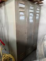 Armoire d'atelier, vestiaire métallique., Antiquités & Art, Enlèvement